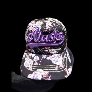 Alaska baseball cap by Robin Ruth